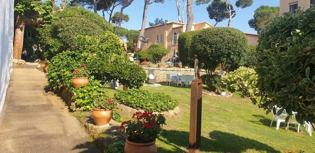 Vakantiehuis Casa Con Jardin A 30 Metros De La Playa. At. Villa Palamós Spanje