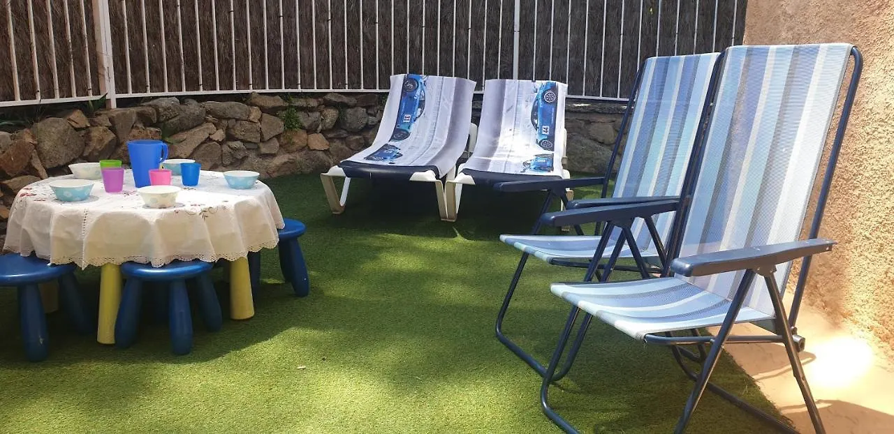 Casa Con Jardin A 30 Metros De La Playa. At. Villa Palamós Vakantiehuis