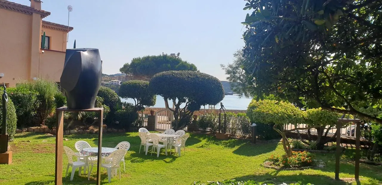Casa Con Jardin A 30 Metros De La Playa. At. Villa Palamos 0*,  Spain